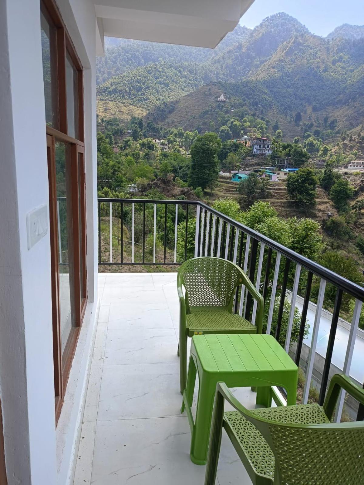 Parvatiya Homestay Mussoorie Bagian luar foto