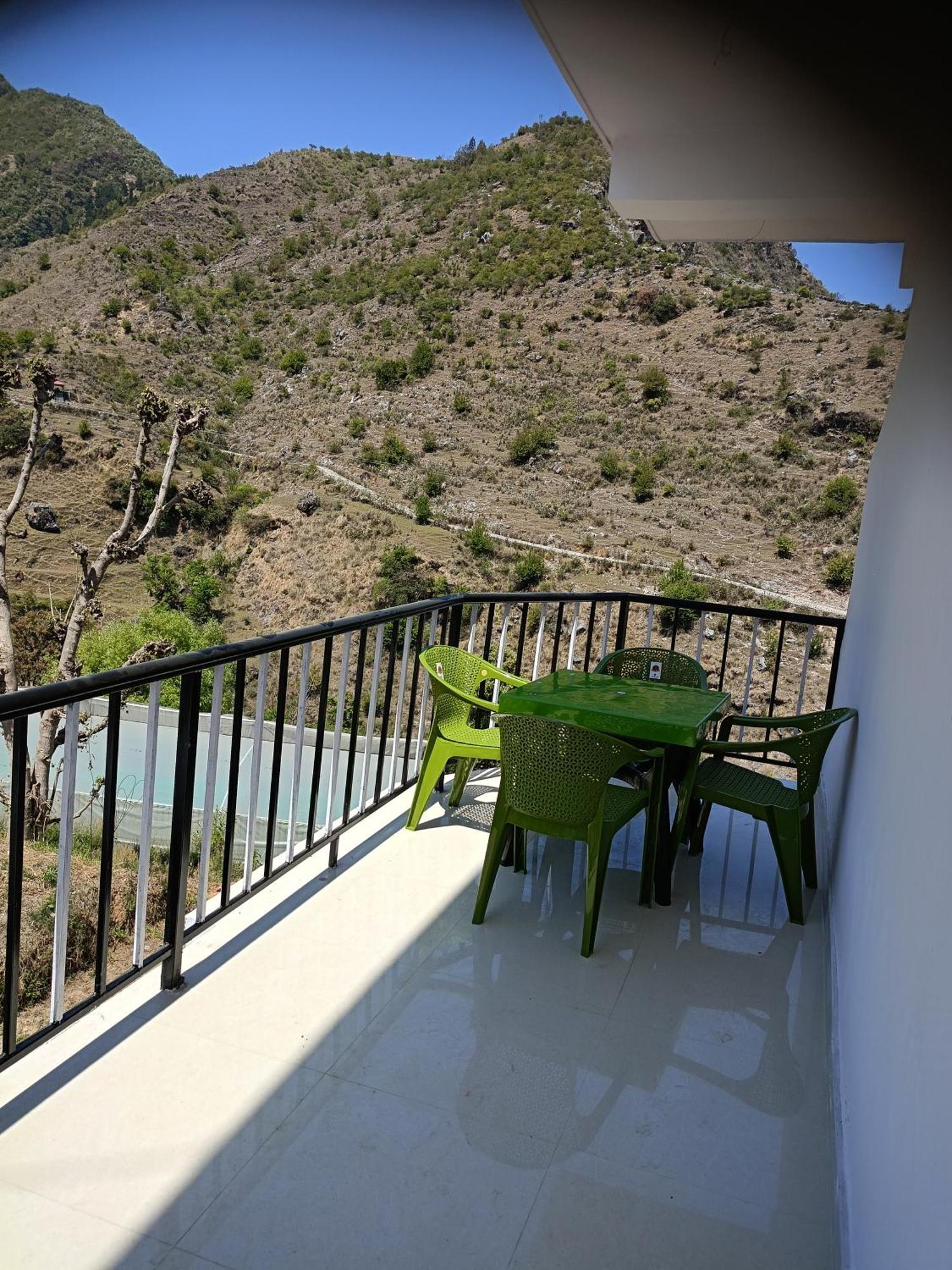 Parvatiya Homestay Mussoorie Bagian luar foto